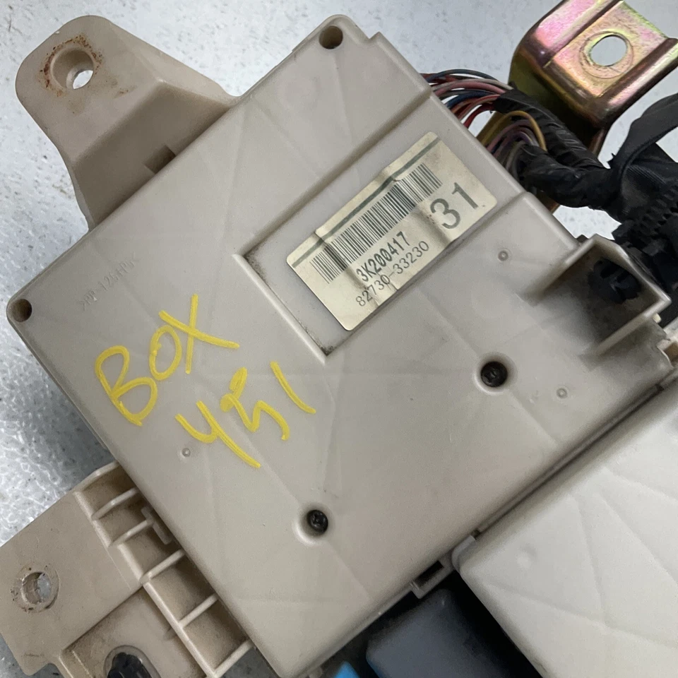 Lexus ES330 STD,Fuse Box Cabin,04-06,3.3L-V6,AT-U151E,3MZFE,82730-33230,Excellen - Image 2 of 4