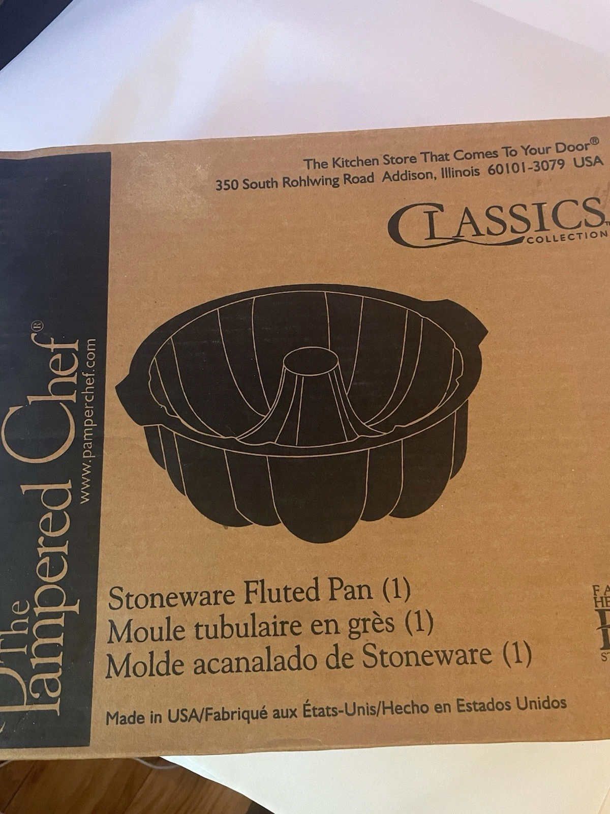 Fluted Bundt Cake Pan 10" Pampered Chef Family Heritage Stoneware USA EUC!