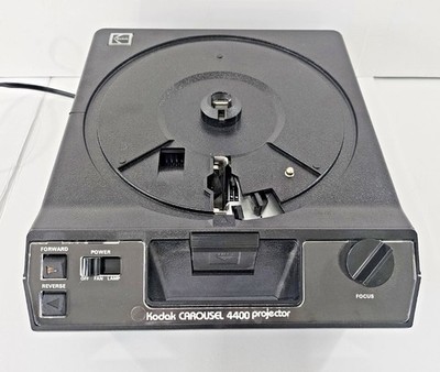 Kodak Carousel 4400 Slide Projector Black 35mm Desktop w/ Slide Tray