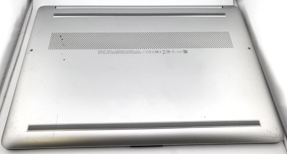 HP 15s-fq5021na Laptop - i5-1235U - 8GB RAM - 256GB SSD - Image 4 of 4