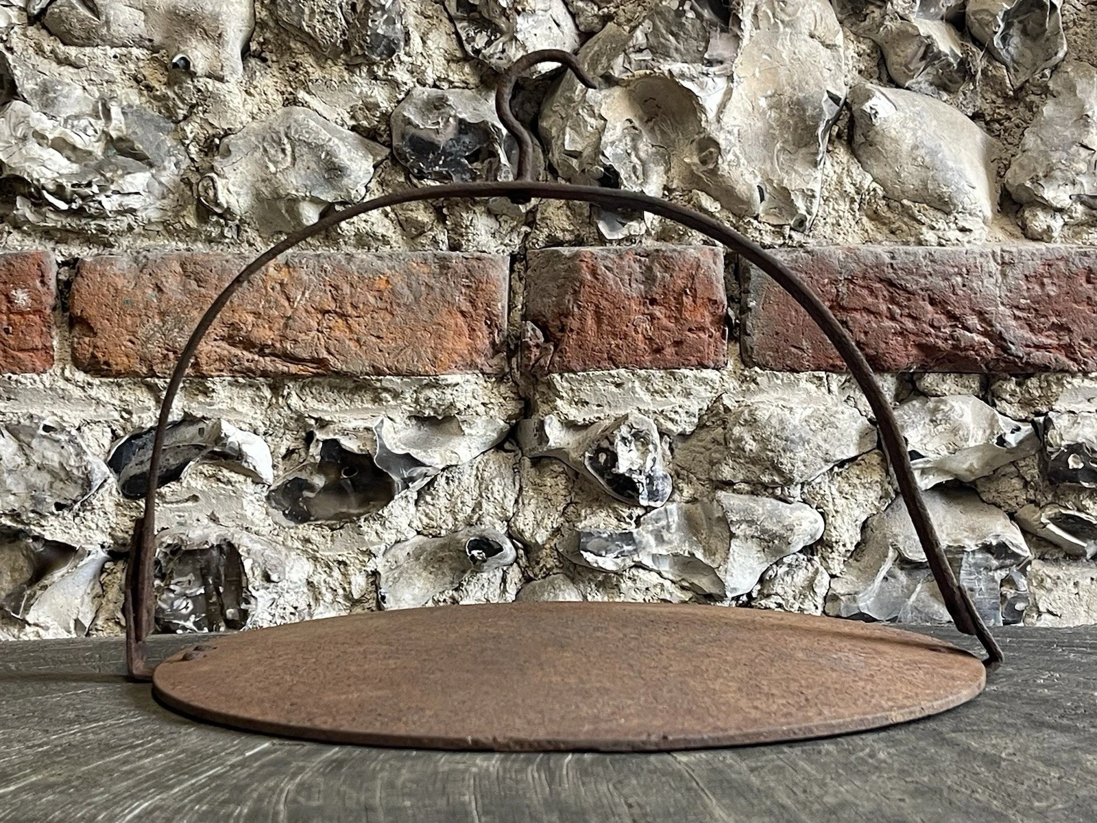 Antique Kenrick 13 Inch Cast Iron Flat Pan / Skillet Pan / Swing Pan