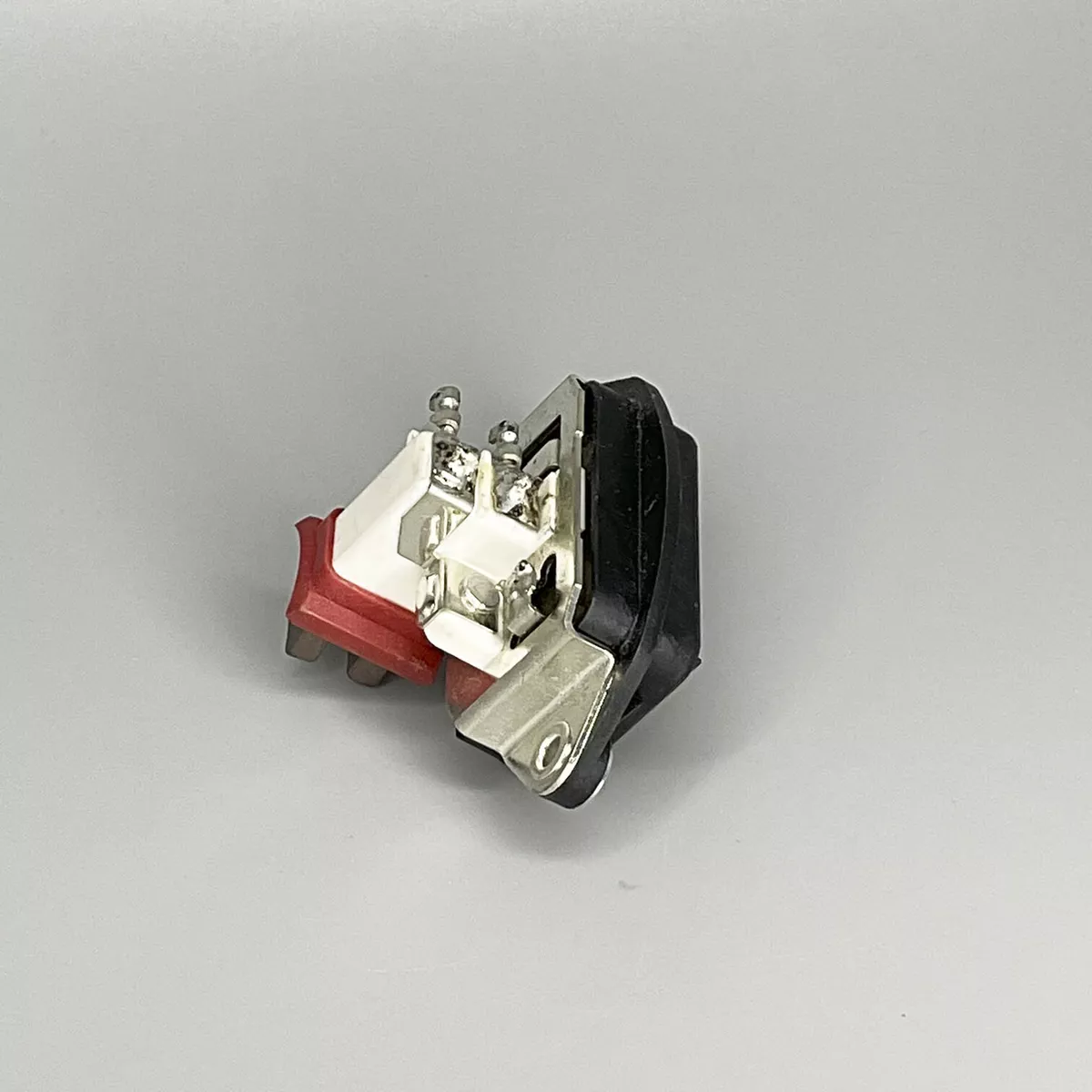 OE Bosch Alternator Regulator 14V F005A10107 For Apache Bell Case 