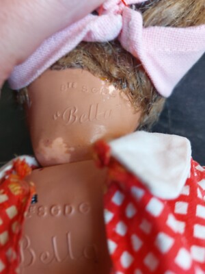 Ancien Poupee BELLA Chatain de 35 cm , Yeux DORMEURS , | UK
