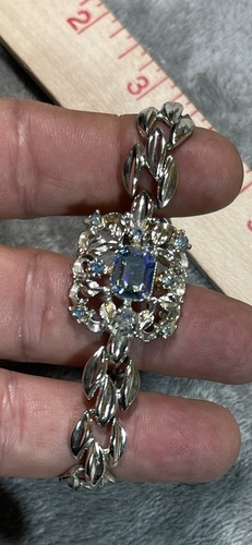 Vintage silver tone blue rhinestone bracelet signed Coro 7” Inch Length !! - Picture 7 of 8