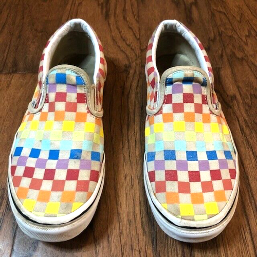 checkered canvas shoes
