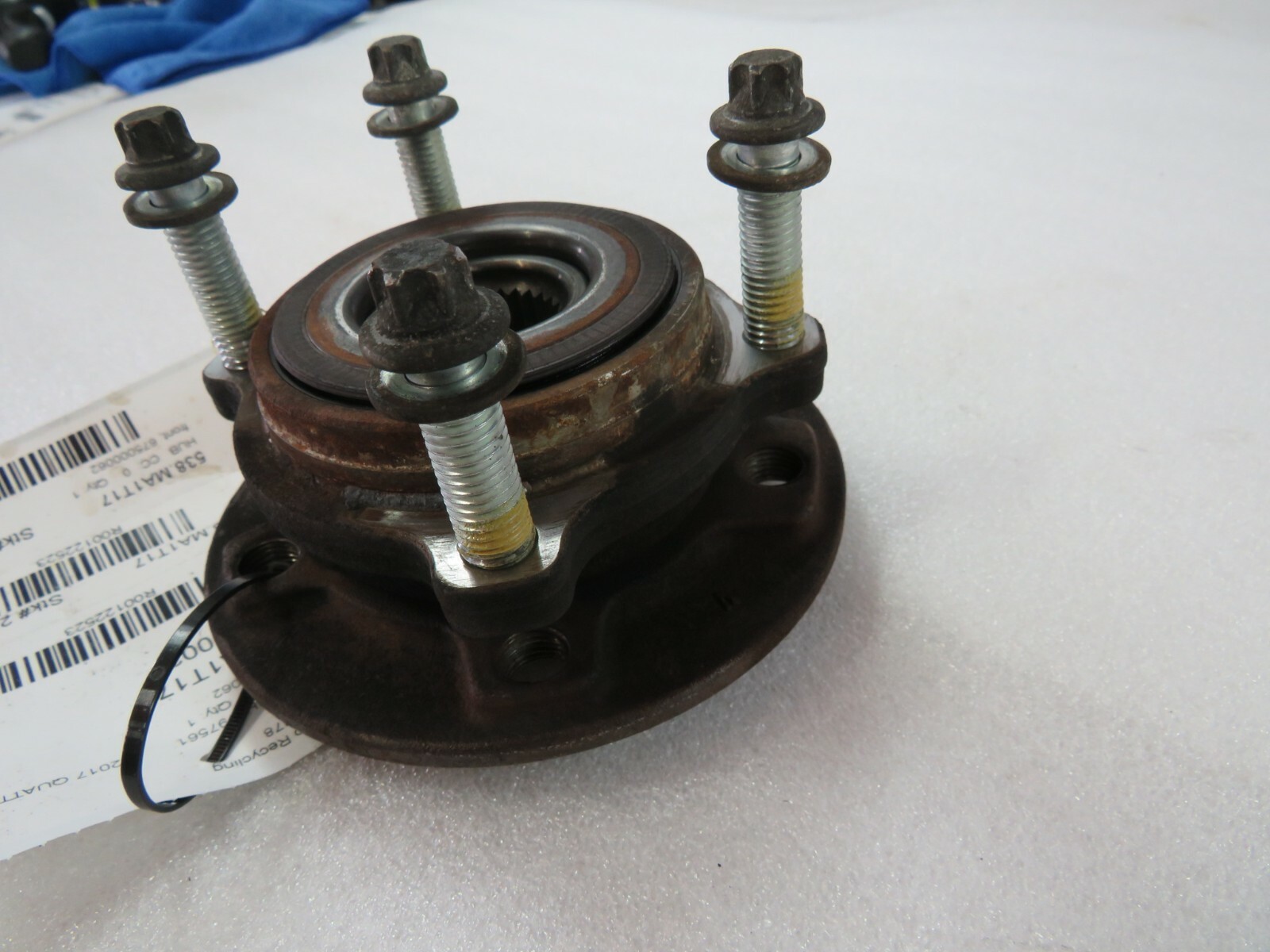 2017 Maserati Quattroporte, Front Wheel Hub, Used, P/N 675000062