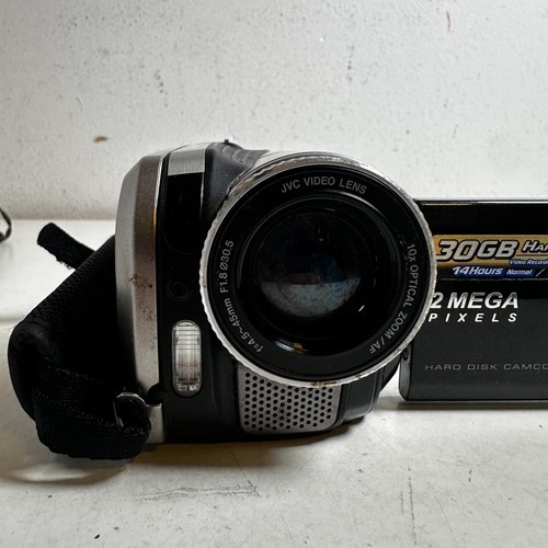 JVC Everio GZ-MZ70U Black 2.0 MP 30GB Hard Disk Handheld Digital Camcorder - Picture 5 of 14
