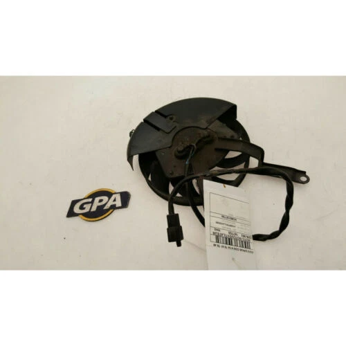 Ventilateurs de radiateur et pièces pour moto et scooter