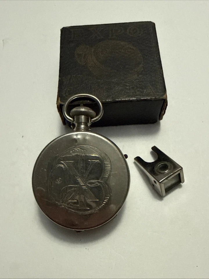 ANTIGUO RELOJ DE BOLSILLO EXPO SECRET EN FORMA DE ESPÍA MINIATURA CÁMARA VISOR BUSCADOR Foto 2 de 4