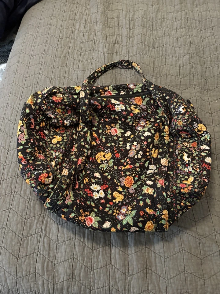 Bolso de fin de semana acolchado negro de colección años 90 Vera Bradley Tavern on the Green Duffle 19" Foto 2 de 4