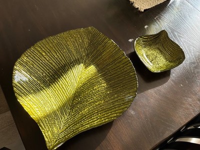Princess House Large Green Leaf Platter & Serving Bowl / Chip & Dip Set