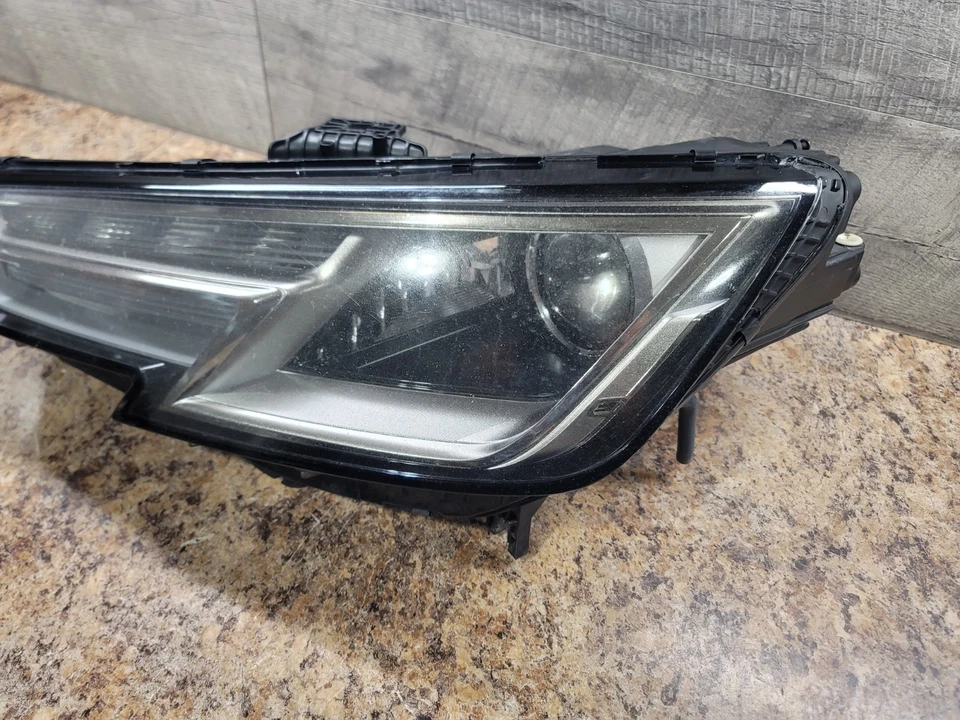 Farol de xenônio lateral esquerdo do motorista Audi A4 S4 destro 2017 2018 2019 fabricante de equipamento original - Imagem 2 de 4