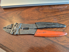 Thomas  Betts WT1000 Plier Type Crimping Tool with Wire Cutter, Stripper