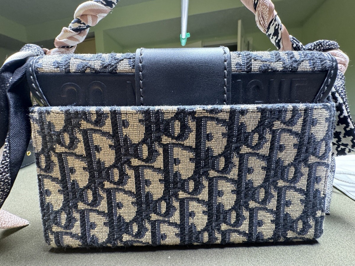 CHRISTIAN DIOR Oblique 30 Montaigne Box Bag Blue | eBay CHRISTIAN DIOR Oblique 30 Montaigne Box Bag Blue | eBay