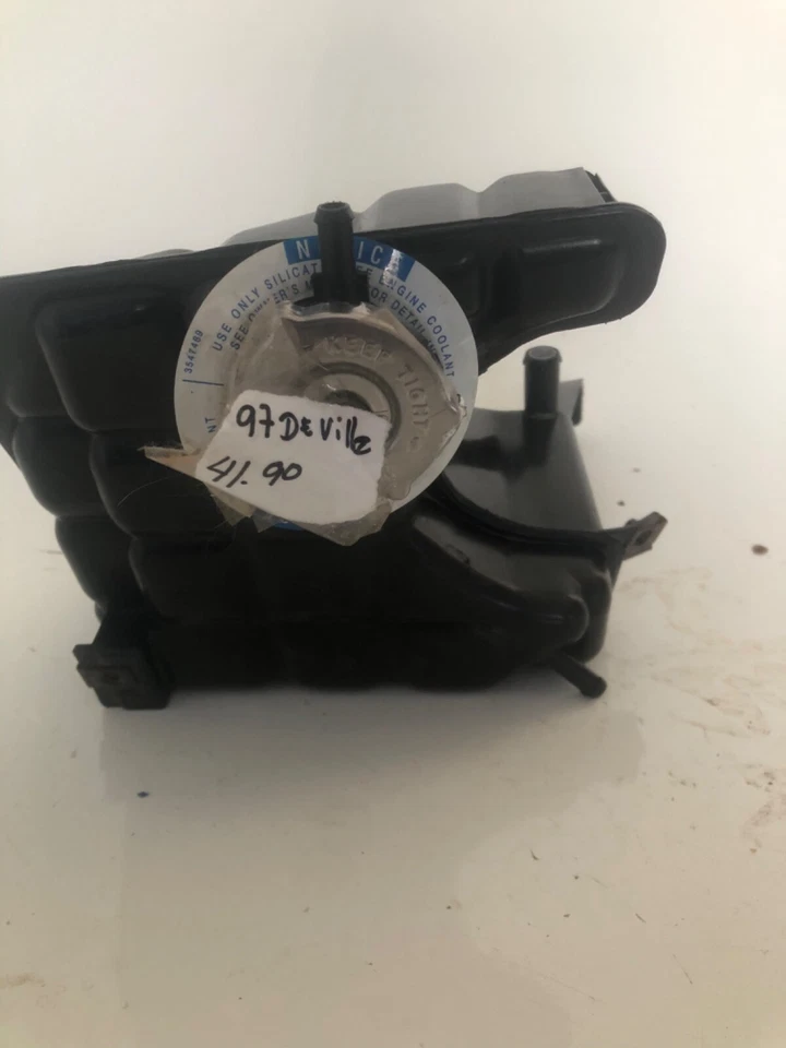 Dorman 603-133 Coolant Reservoir - Image 2 of 4