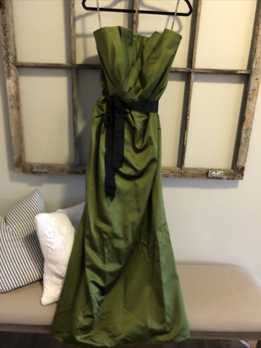 white casual formal dresses KissProm Modest Long Sleeve Rustic A-Line Bateau Neck Wedding Dress Gowns with Train, Diamond / 18 Silk Satin Colors:Lemon Soprbet 869 Web Collection: Races Sale %0D%0ADelicate%20sewing%20and%20hemming%20by%20durable%20needle%20lockstitch%20machine The Red Carpet Look