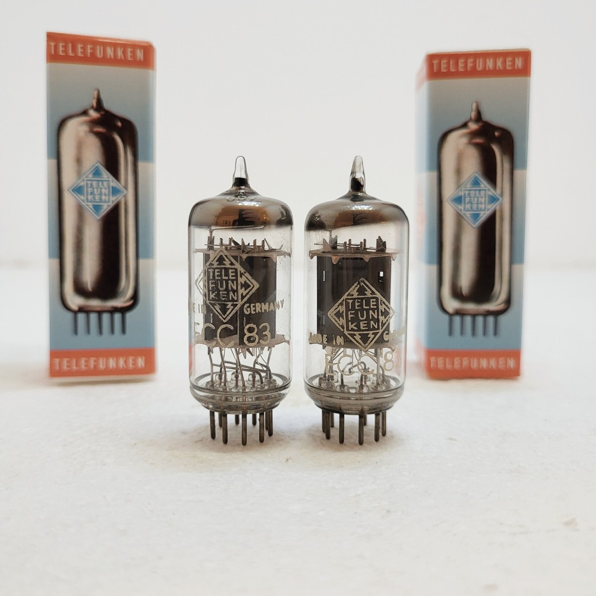 TELEFUNKEN ECC83 ダイヤ リブプレート 2本 Telefunken ECC83 12AX7 Ribbed Plate Bottom Diamond NOS
