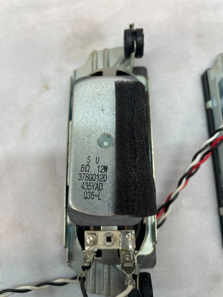 Genuine OEM Speaker Set Pair - Insignia 43" LED NS-43DR620NA18 Smart 4k TV - Image 4 of 4