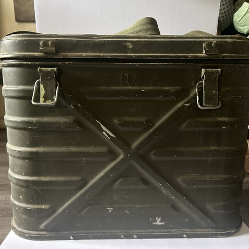 Vintage Knapp-Monarch. Insulated Food Container With Inserts/Strap. M1944