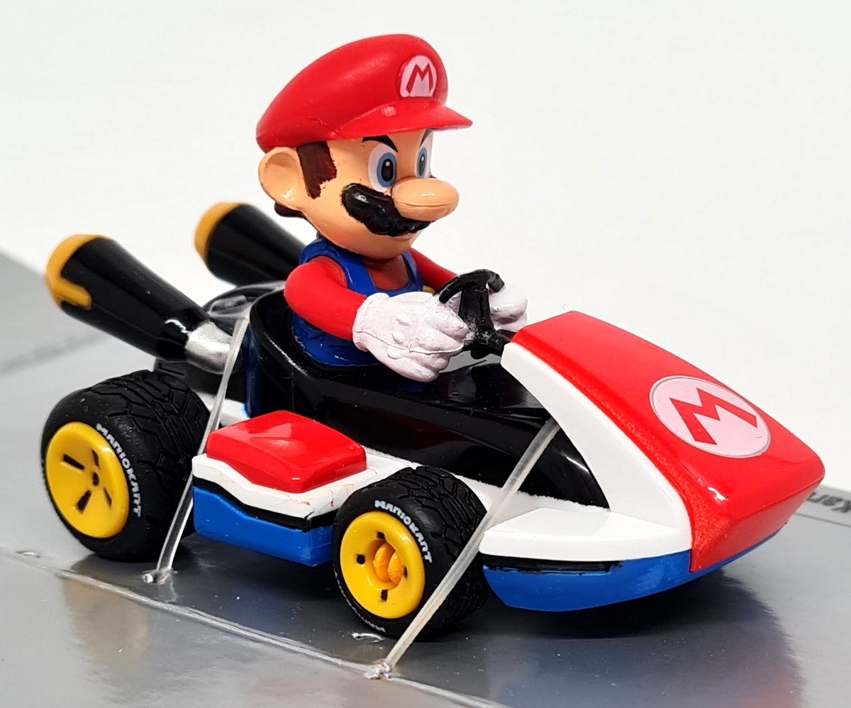 Carrera 1/43 - Mario Mariokart Pull Back & Go Plastic Model Toy Car
