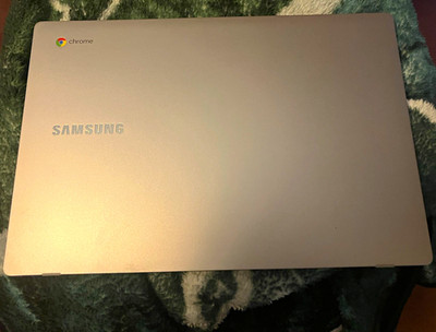 Samsung Chromebook 15.6'' Intel Celeron N4000 4GB RAM - 100% Battery Health -MINT
