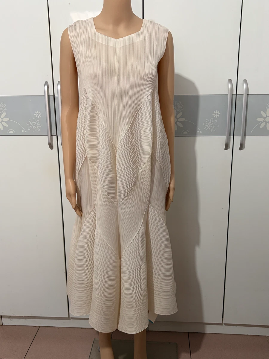 ISSEY MIYAKE White Dresses for Women for sale | eBay