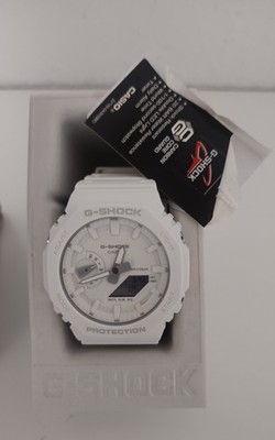 Casio G-Shock GA-2100 (CasiOak), weiß