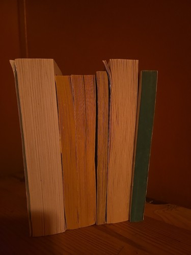 LOT OF 6 Paper Back Books - Foto 3 di 15