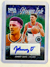 2023-24 Hoops Premium Stock Johnny Davis Hoops Ink Premium Auto /8 Green Prizm
