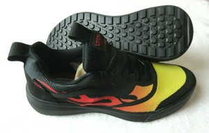 vans ultrarange flame