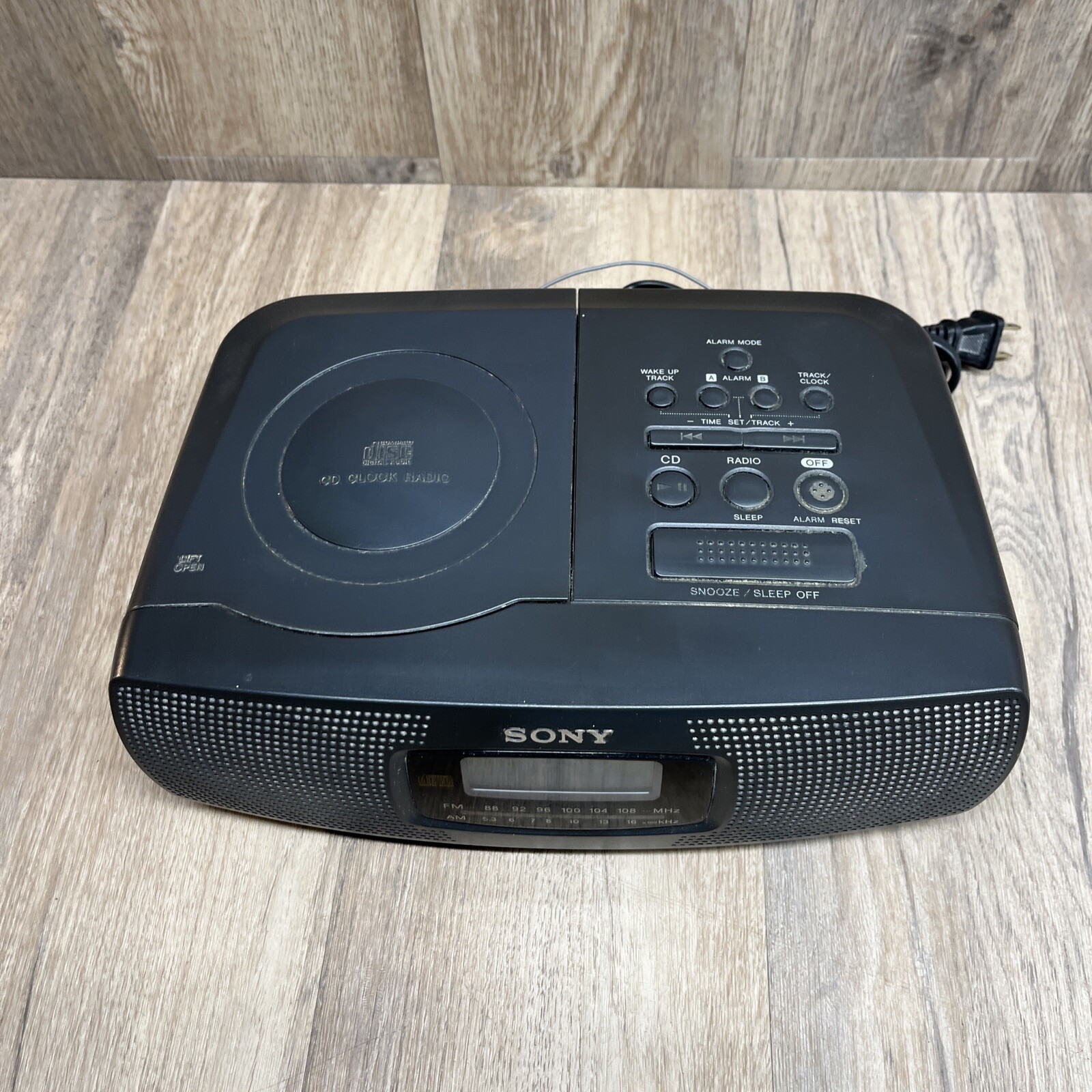 Sony ICF-CD820 CD Player Alarm Clock-AM FM-Black-Corded | eBay