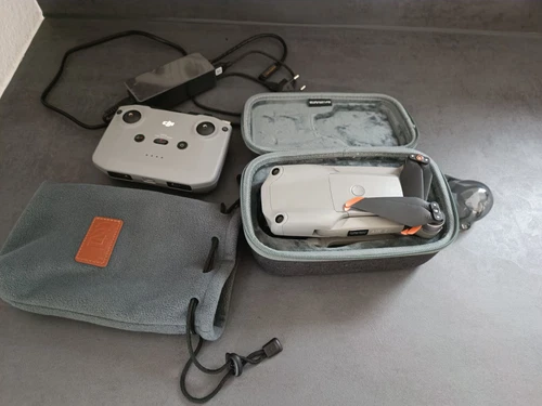DJI Air 2S inkl. Drohne Controller Case Kameradrohne 3-Achsen Gimbal grau Tasche