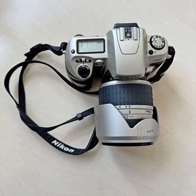 Nikon F60 + Sigma DL Hyperzoom 28-300mm 1:3.5-6.3