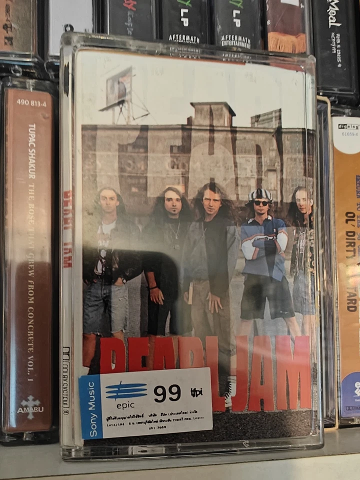 Pearl Jam Ten FULLY PLAY GRADED Cassette Album Alternative Cover - Image 2 of 4