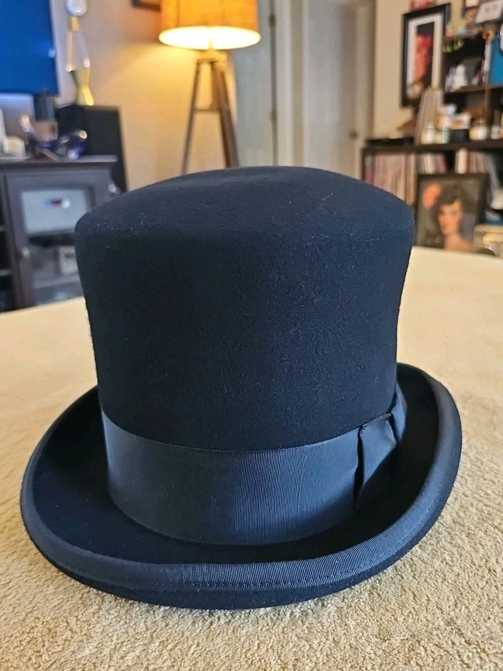 Sombrero de copa Walt Disney Productions vintage redondeado talla 73/8 fieltro resistente Foto 2 de 4