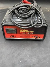 EverStart Starter 100 (100/15/2) Amp 6 / 12 Volt Battery Charger WM-1510MA