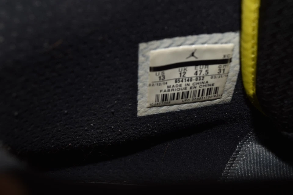 NIKE Jordan1 Retro 99 Cool Gris Negro Amarillo Vibrante 654140-032 Talla 13 (CIJ95) Foto 4 de 4