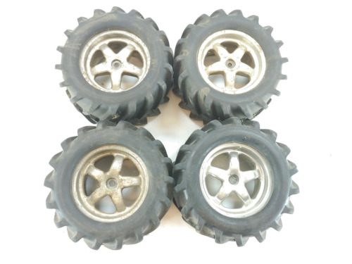 4x Vintage Traxxas Chevron Tractor Tires on 14mm Hex Wheels for T-Maxx E-Maxx Mo - Picture 1 of 7