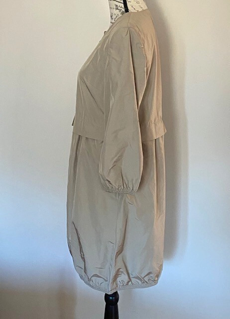 Joan Vaas Women Beige Trench Size Medium