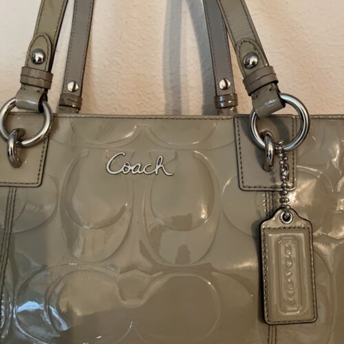 COACH Patent Leather Embossed Shoulder Bag # F17728 Sage Green Authentic - Picture 3 of 14