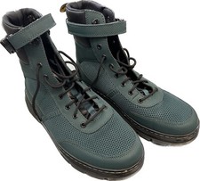 Unisex Boots Dr. Martens Combs Tech