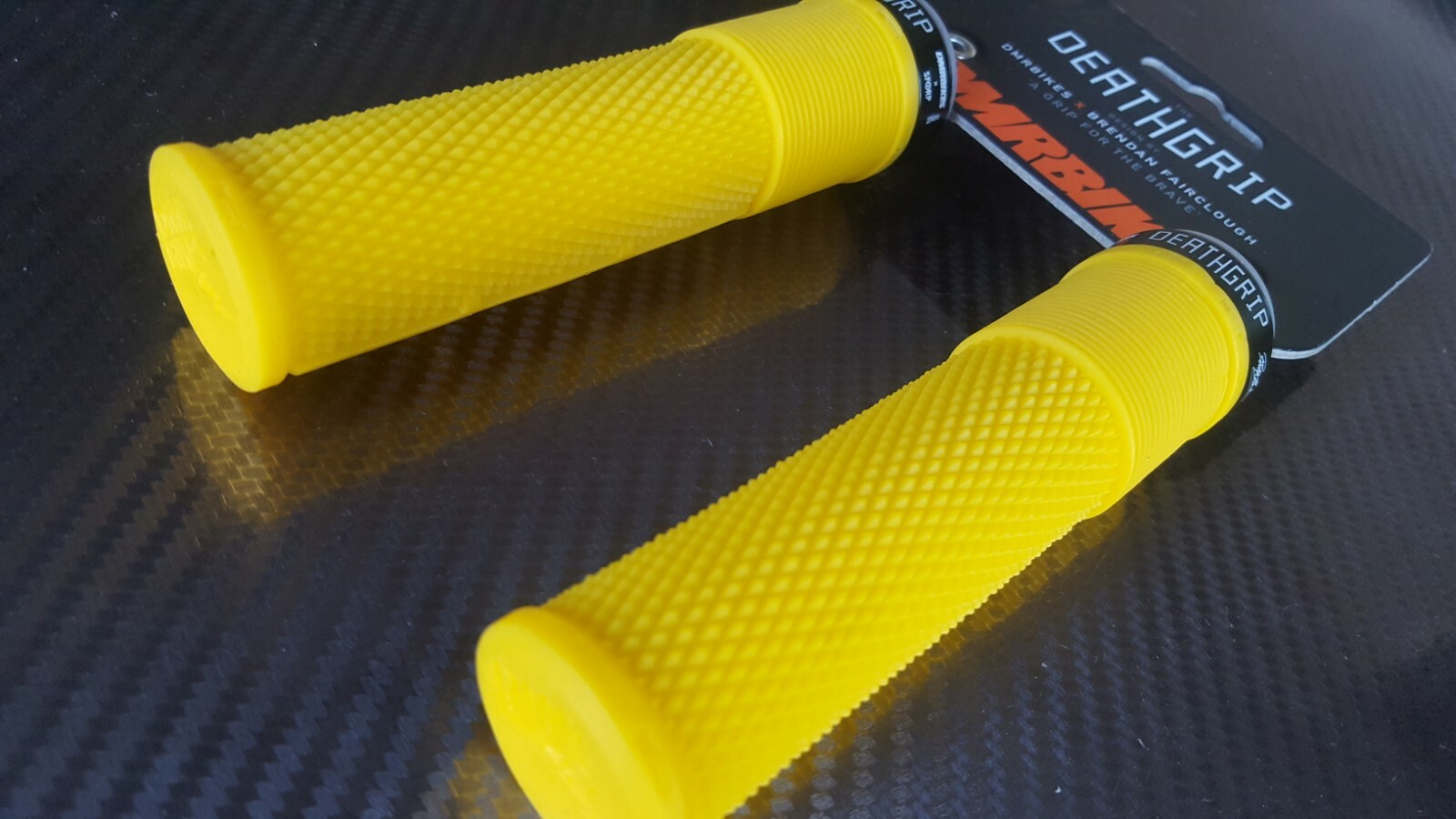DMR BRENDOG DeathGrip Grips (PAIR) MTB BMX Bike Death Grip (Thin) GUL YELLOW