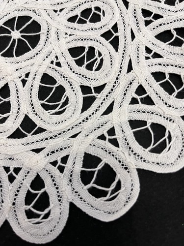 Lot Of 2 Doilies Round Crochet White Floral Table Decor 10" Dresser Dollies #2 - Picture 19 of 19