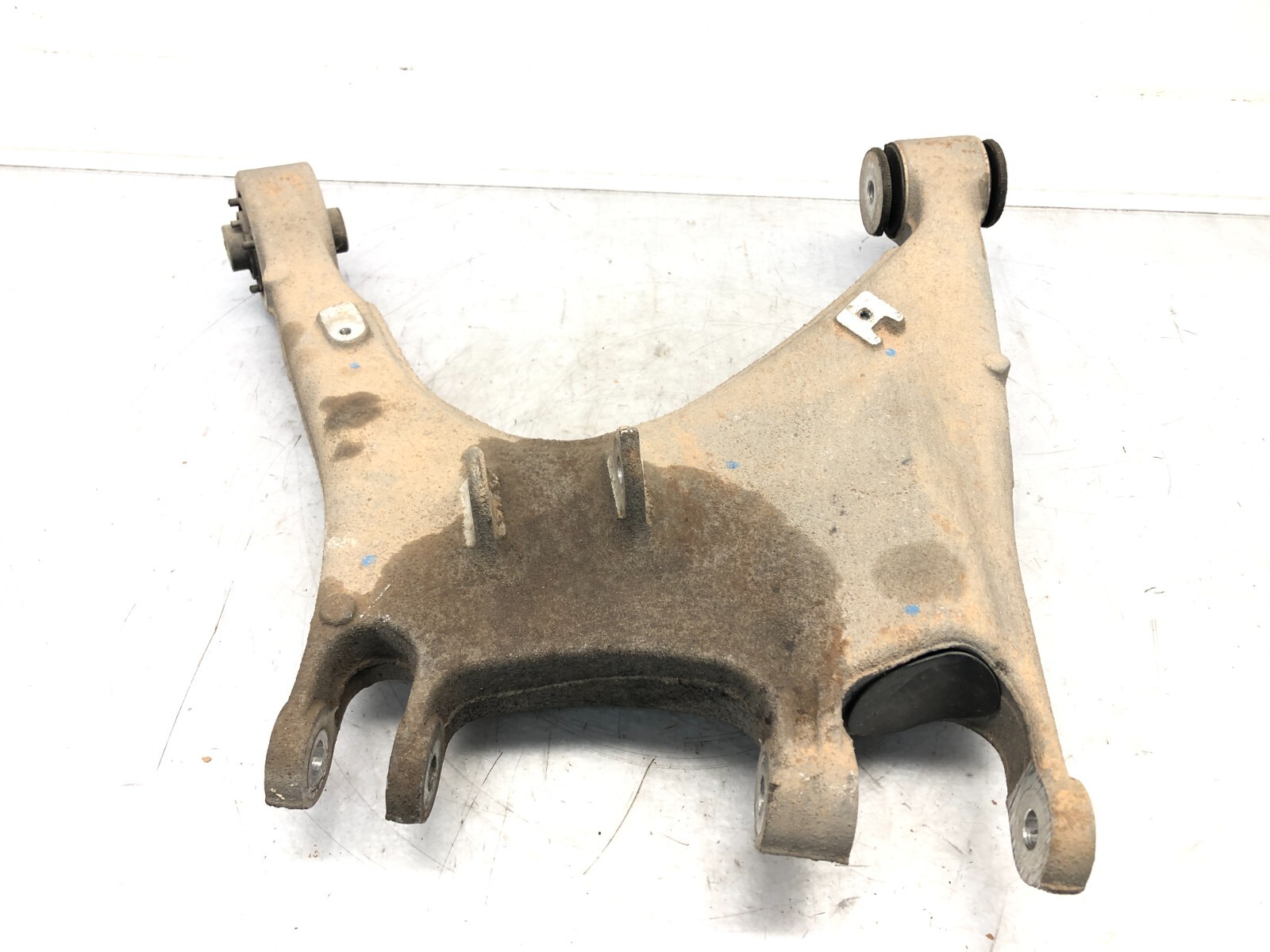 2014-2018 BENTLEY FLYING SPUR AWD RIGHT PASSENGER REAR LOWER CONTROL ARM OEM