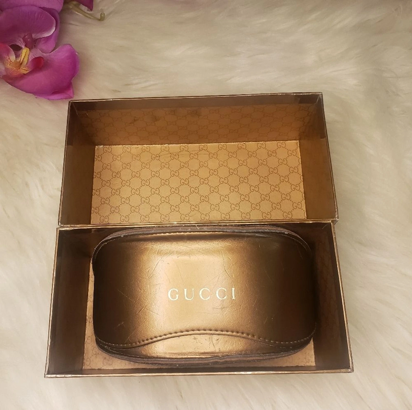 Grande pochette étui à lunettes de soleil aviateur Gucci