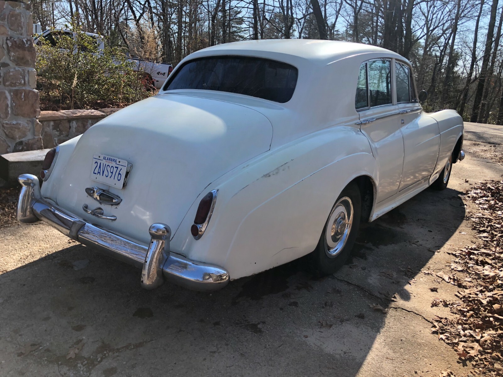 ROLLS ROYCE SILVER CLOUD, BENTLEY DASH SWITCH. THE WORLDS LARGEST USED INVENTORY