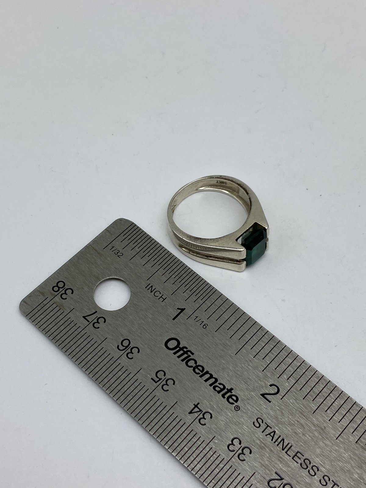 900 Silver Rectangular Cut Green Gemstone Ring 5.… - image 8