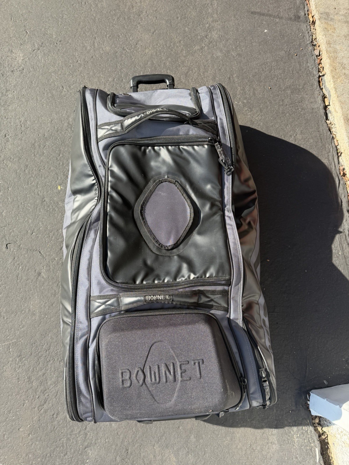 Bownet Commander Catcher Bag Large Wheeled Black/Gray Baseba