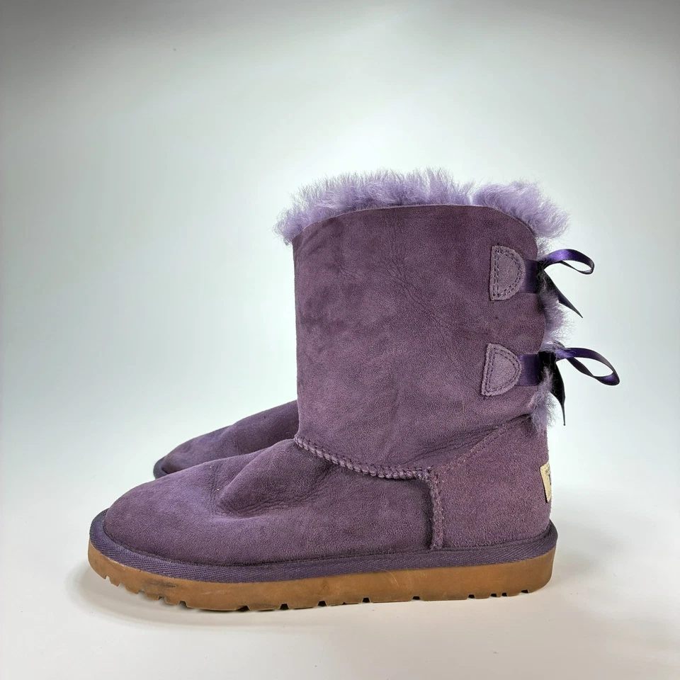 UGG Bailey Bow II Boots Purple Violet Sheepskin Fur Lined Youth Girls Size 3 - Image 4 of 4