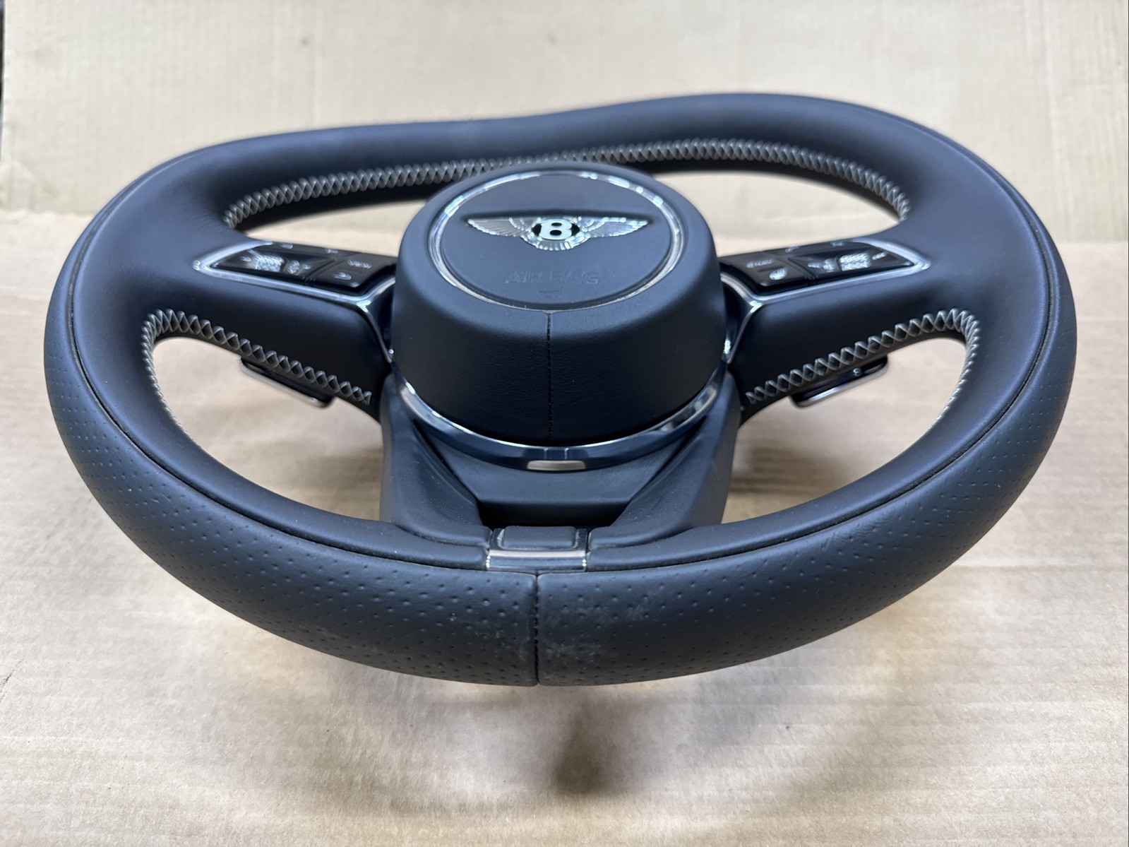 2016-2020 BENTLEY BENTAYGA DRIVER STEERING WHEEL BLACK LEATHER HEATED W/ PADDLE